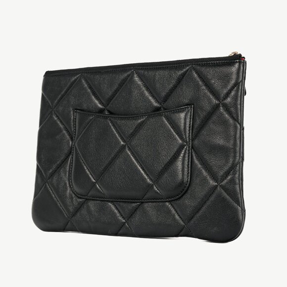 Chanel Black 19 Model Lambskin Quilted Medium O-Case - Picture 3 of 11